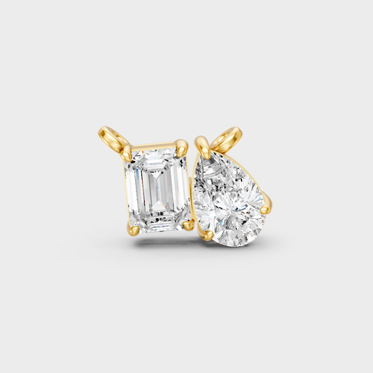 Classic Yellow Gold Toi-Et-Moi Necklace Featuring Emerald And Pear Lab Diamonds