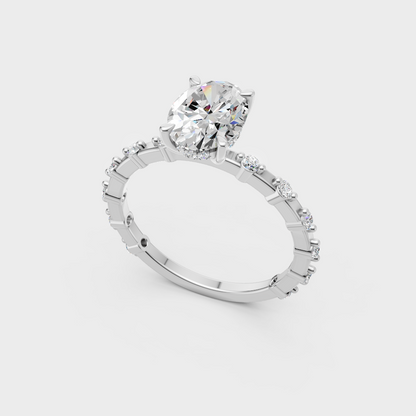 Sleek white gold solitaire ring featuring an Igi-certified oval lab diamond