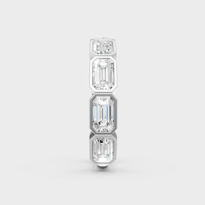  High-Polish 950 Platinum Emerald Lab Diamond Band For Maximum Brilliance
