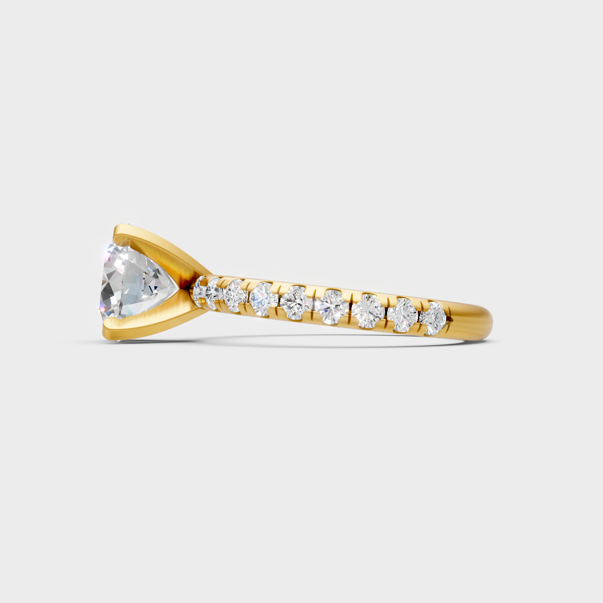 Sustainable Yellow Gold Ring With A Brilliant Round-Cut Lab Diamond