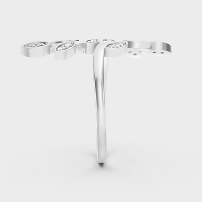 High-Polish 950 Platinum Round-Cut Lab Diamond Ring For A Sophisticated Look