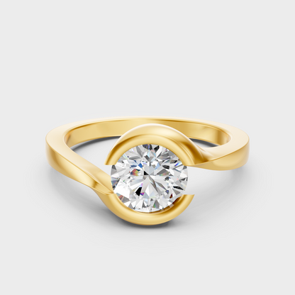 Luxury Round Cut Diamond Ring In Yellow Gold With Brilliant Sparkle